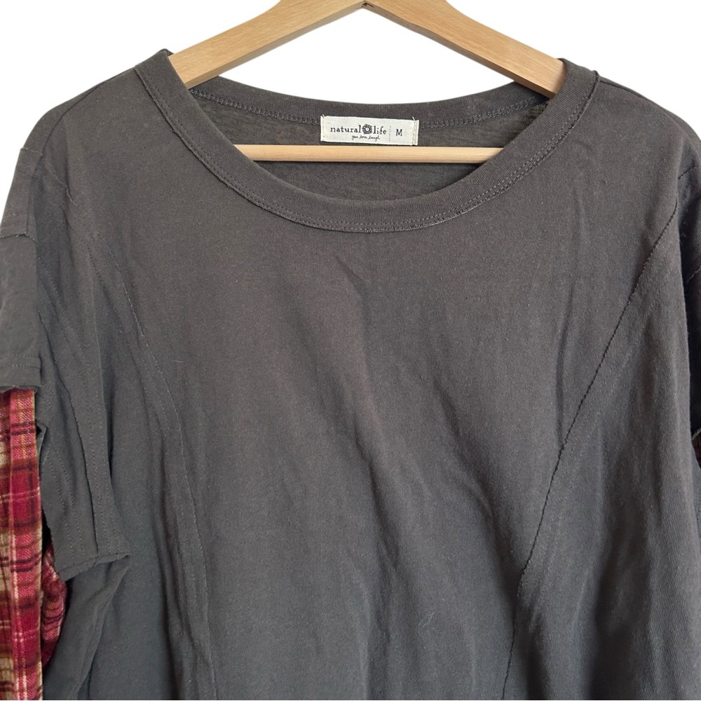 NATURAL LIFE Gray Top with Plaid Sleeves Medium - Picture 6 of 11